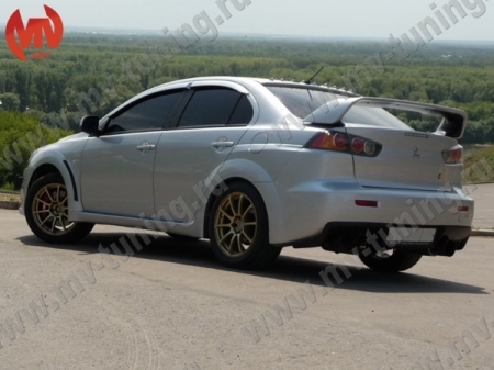 АБС-пластик Козырек на крышу с 9 зубьями Lancer X